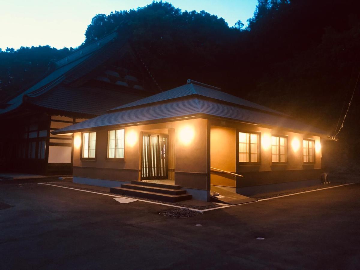 Ryutakuzenji 宿坊 ทาคาซากิ ภายนอก รูปภาพ